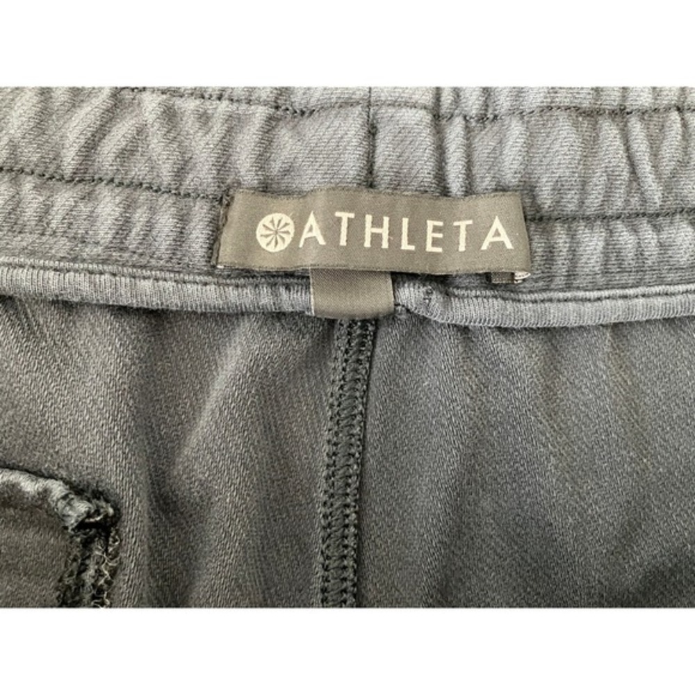 Athleta Charcoal Gray Drawstring Zipper Pocket Athletic Shorts Womens Size M - Picture 2 of 11